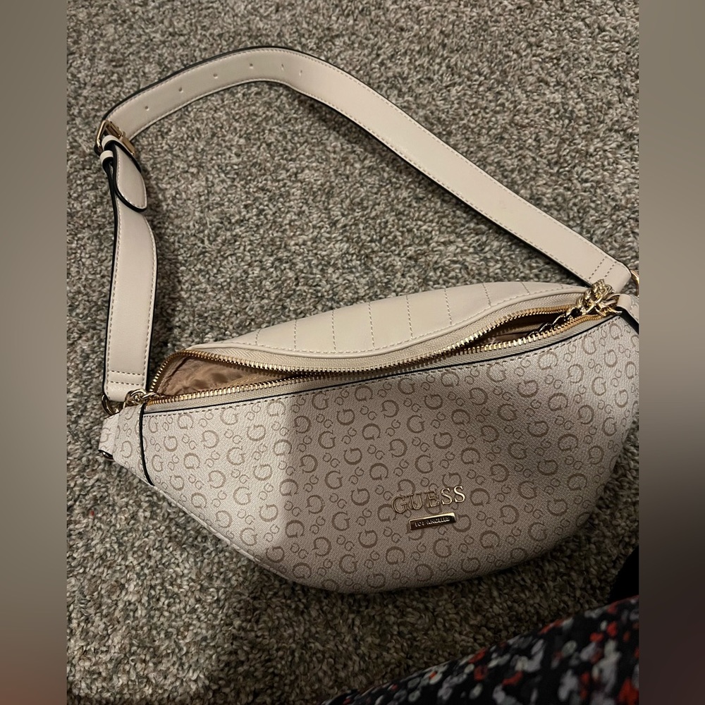 Guess Fanny Pack